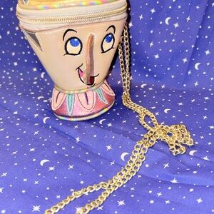 Chip Teacup Crossbody Bag with Gold Chain